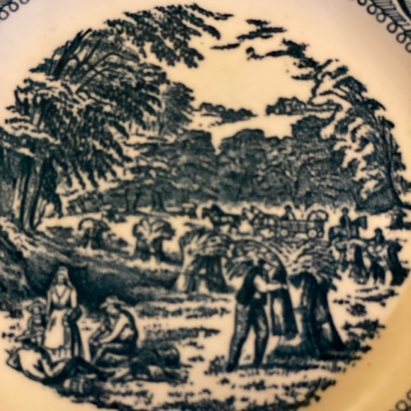 4 Royal China Currier& Ives Blue 6 3/8” Plates - Picture 7 of 11